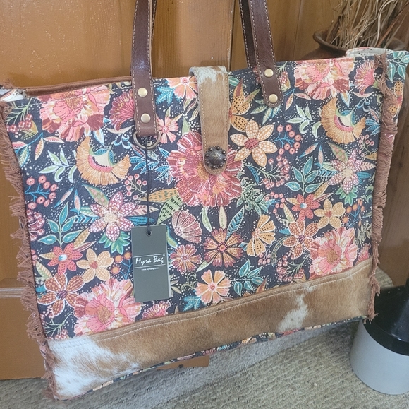 NWT Myra Leather/Canvas Tote - Picture 6 of 6